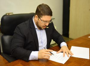 Imagem da notícia - Governo decreta situação de emergência por queimadas no Sul do Estado e Região Metropolitana de Manaus