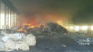 Imagem da notícia - Ipaam multa em R$ 1 milhão empresa responsável por incêndio no Puraquequara