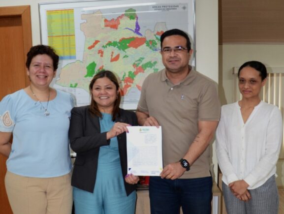 Ipaam e Crea-AM firmam acordo para fortalecer fiscalização ambiental e técnica no Amazonas