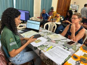 Imagem da notícia - Governo do Amazonas leva regularização fundiária e ambiental a 343 produtores rurais de Apuí