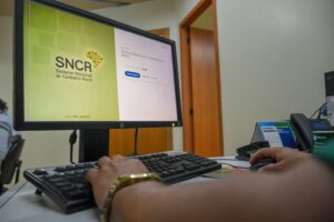 Imagem da notícia - Ipaam orienta que registro no Incra é obrigatório para inscrição e retificação do Cadastro Ambiental Rural