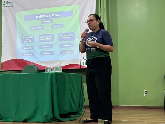 Ipaam intensifica regularização de pousadas durante ação em Parintins