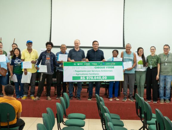 Presidente Figueiredo: 83 produtores rurais recebem R$ 970 mil por preservar a floresta